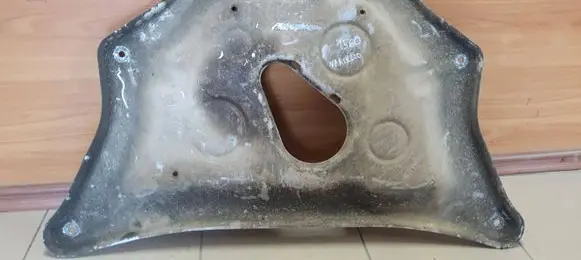 BMW 7 E65 E66 Engine splash shield/under tray 6752310 W10001