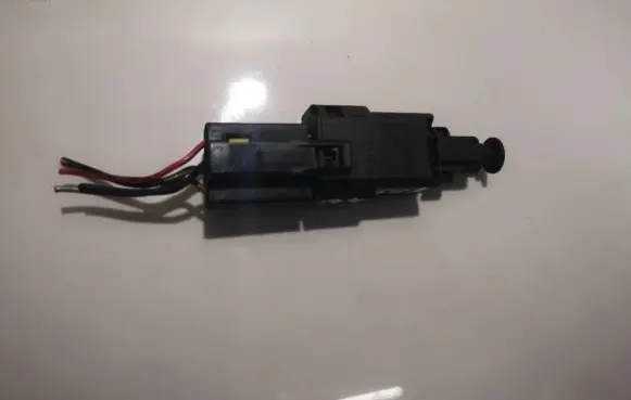 Opel Astra G Brake pedal sensor switch 90508804 4617551