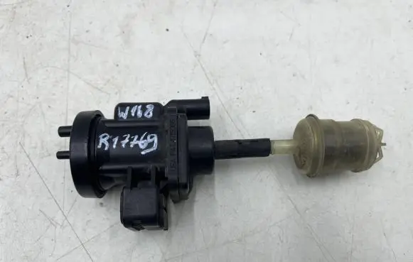 Mercedes-Benz Vaneo W414 Turbo solenoid valve a0005450427