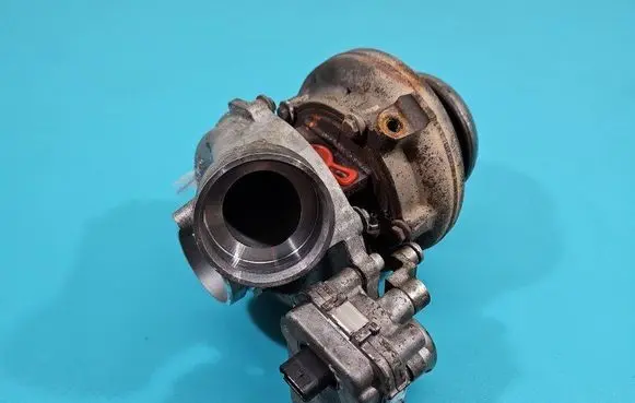 Mercedes-Benz E W212 Turbo A6510903580 IMPRK1469732
