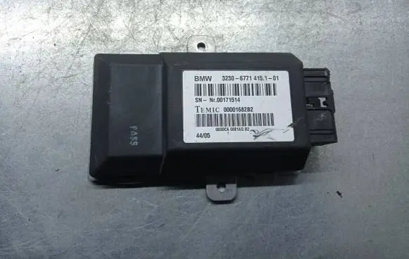 BMW 7 E65 E66 Steering rack control module 6771415