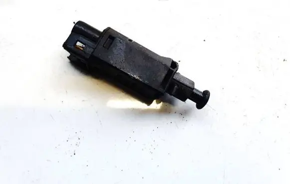 Volkswagen Golf III Brake pedal sensor switch 191945515b