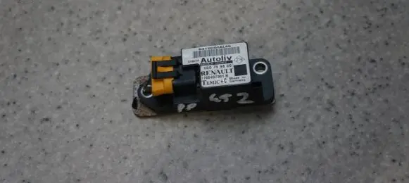 Renault Scenic RX Airbag deployment crash/impact sensor 7700437301B