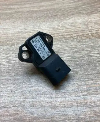 Audi A4 S4 B7 8E 8H Air pressure sensor 038906051C 0281002401