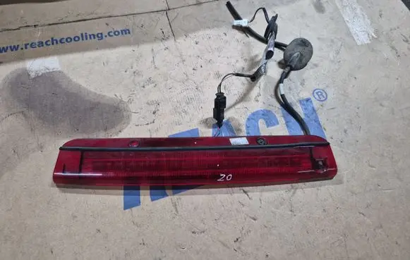 Alfa Romeo 159 Third/center stoplight 156053453