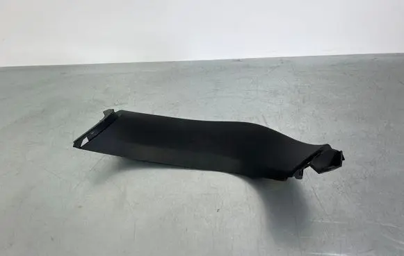 Hyundai Santa Fe Tailgate/trunk side cover trim 817412W000