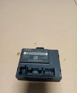 Audi Q7 4L Door control unit/module 4L0959794B 4L0910795B