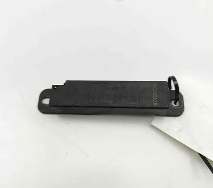 Mercedes-Benz CL C216 Keyless system antenna A1668200075