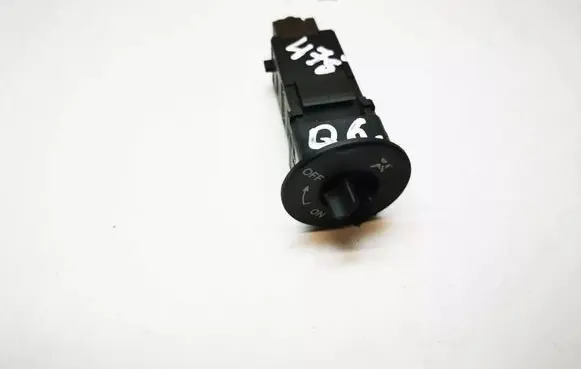 Nissan Qashqai Passenger airbag on/off switch 25585BC610