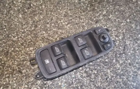 Volvo V50 Electric window control switch 30710787 30710788 30710789