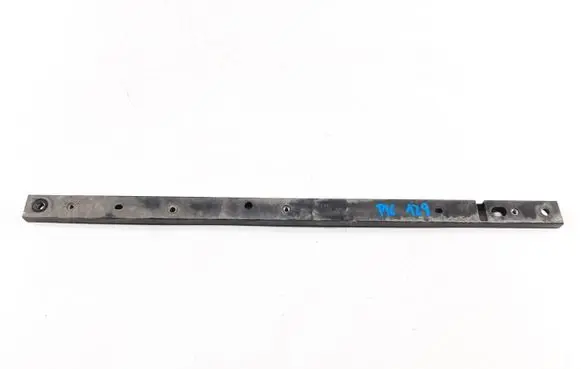 Audi Q5 SQ5 Fender mounting bracket 4S0810141A