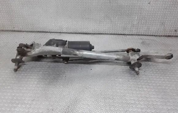 Nissan Primera Front wiper linkage and motor 28810AU310