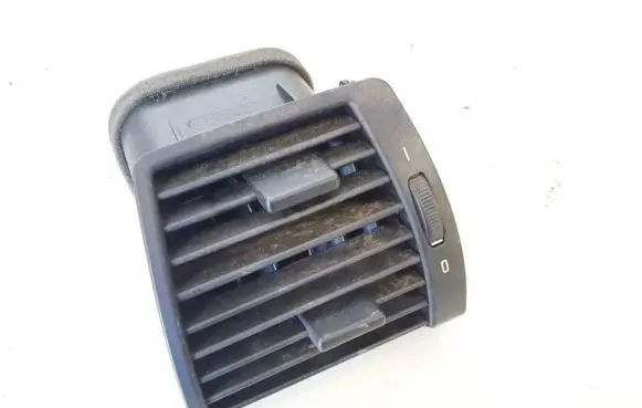 BMW X5 E53 Dash center air vent grill 64228402215 64.22-8402215