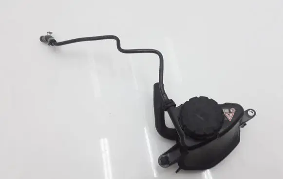 Mercedes-Benz GLC X253 C253 Coolant expansion tank/reservoir A2742000385