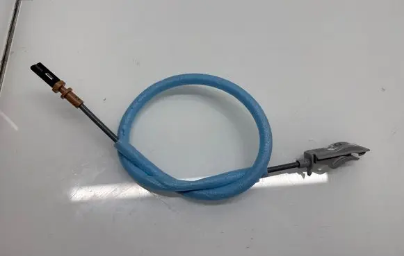 BMW XM Front door cable line 7409277