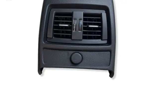 BMW 4 F32 F33 Rear air vent grill 16828110
