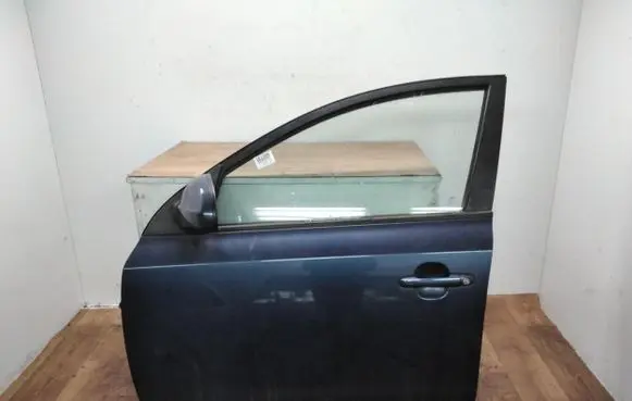 KIA Ceed Front door