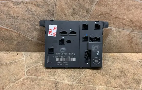 Mercedes-Benz SL R230 Door control unit/module 2308204726