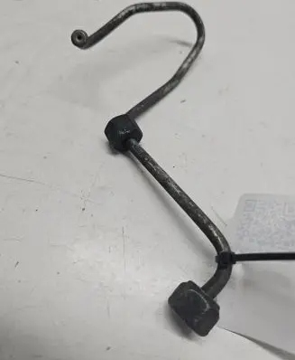 Volvo S70 V70 V70 XC Fuel injector supply line/pipe 