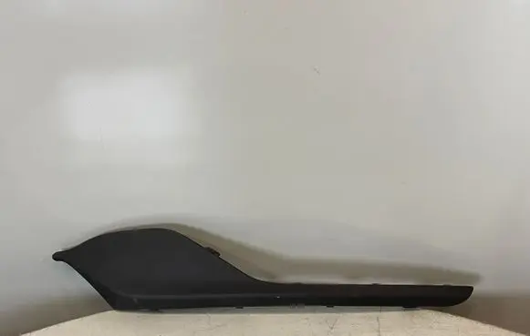 Volvo V60 Front bumper splitter molding 31323900