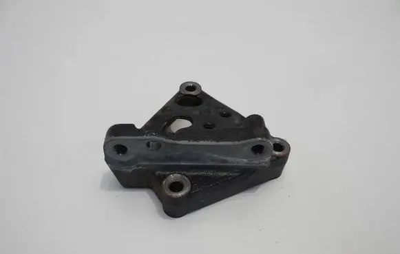 Suzuki Swace Engine mount bracket 37060-08DA