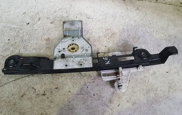 Dodge Caliber Front window lifting mechanism without motor