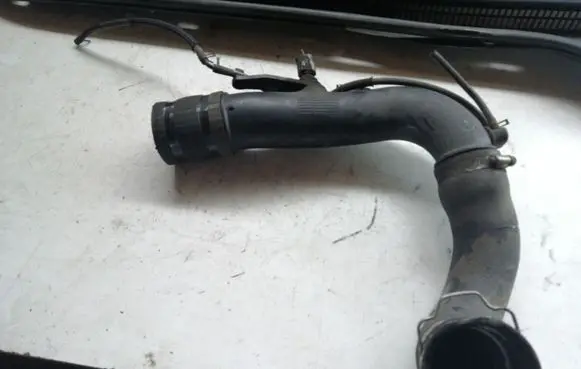 Toyota Corolla Verso AR10 Intercooler hose/pipe 173620R010