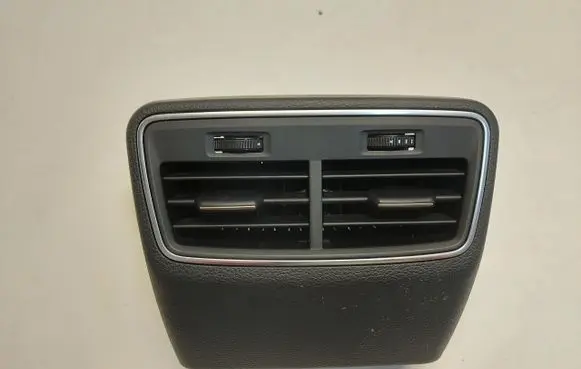 Audi e-tron Rear air vent grill 4k0819203b-jlk01
