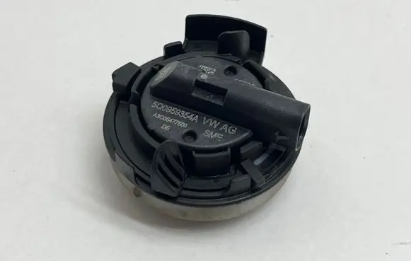 Audi Q3 F3 Airbag deployment crash/impact sensor 5Q0959354A
