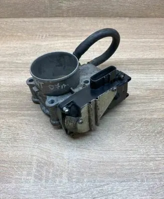 Mitsubishi Carisma Throttle valve EA50020