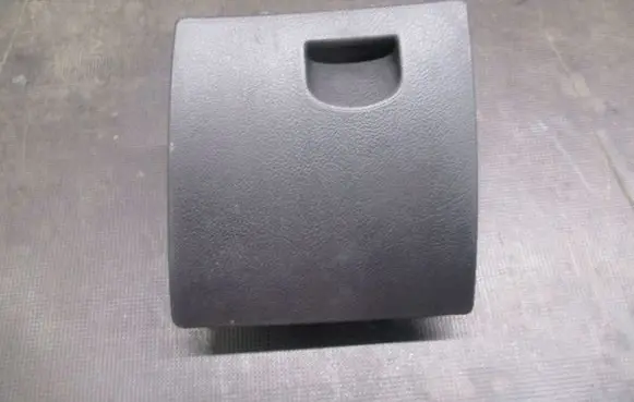 Peugeot 407 Glove box