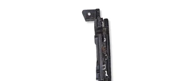 Renault Laguna III Front bumper mounting bracket 622210005R