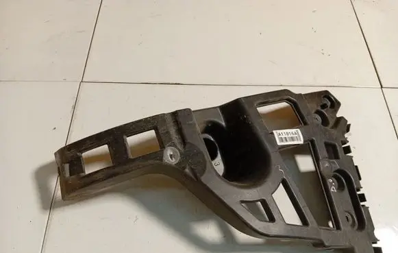 Renault Fluence Rear bumper mounting bracket 850469220R