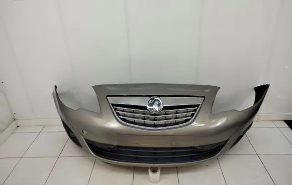 Opel Meriva B Front bumper 