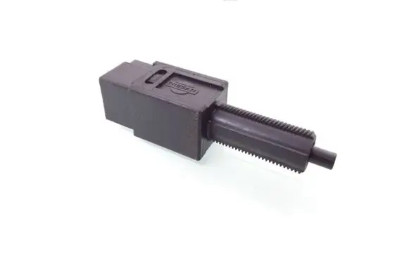 Nissan Navara D40 Brake pedal sensor switch