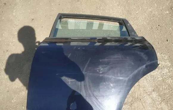 Seat Leon (1P) Rear door juodos