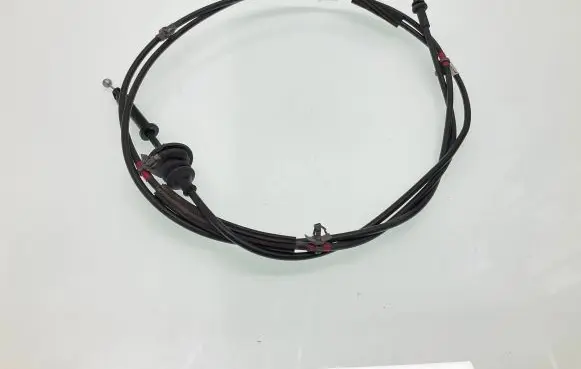 Nissan Leaf II (ZE1) Engine bonnet/hood lock release cable 
