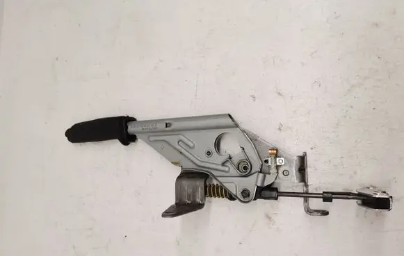 BMW M2 F87 Handbrake/parking brake lever assembly 6876775