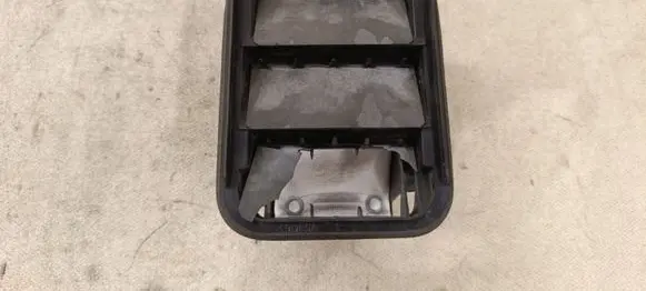 Nissan Murano Z52 Quarter panel pressure vent 768043JA0A