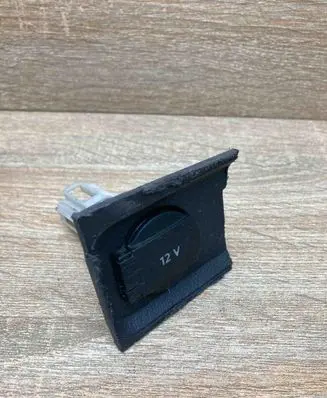 Audi A4 S4 B6 8E 8H Cigarette lighter front 12VSocket