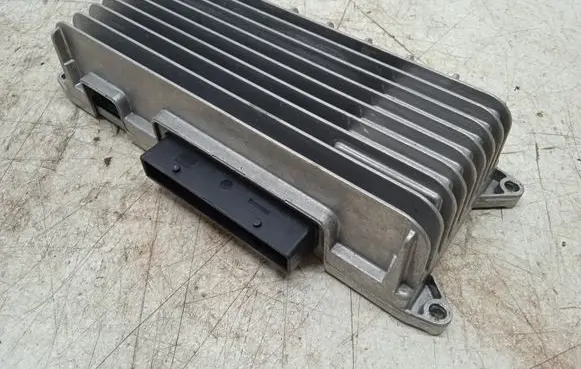 Audi A6 S6 C6 4F Sound amplifier 4F0910223K