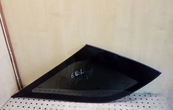 Mercedes-Benz ML W164 Rear side window