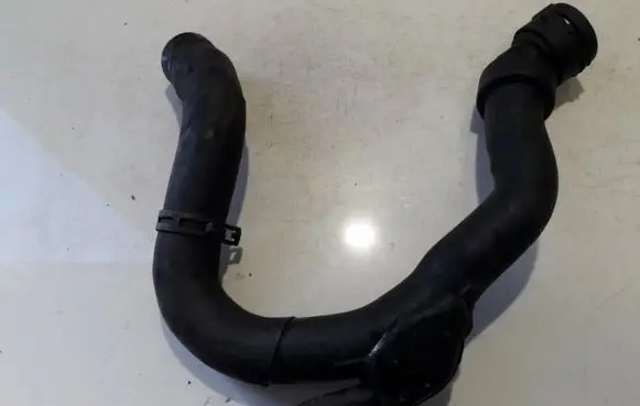 Audi A6 S6 C5 4B Engine coolant pipe/hose 4B0121101H