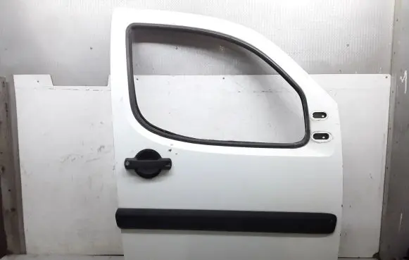 Fiat Doblo Front door