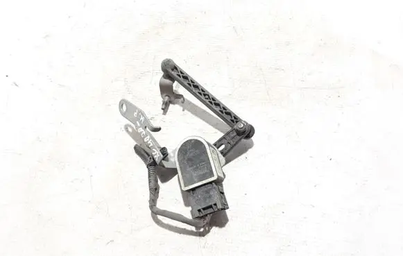 Volvo XC40 Air suspension front height level sensor 32221957