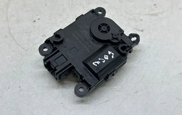Ford Focus Air flap motor/actuator AA1138004870