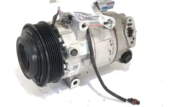 Hyundai i30 Air conditioning (A/C) compressor (pump) 97701G4600