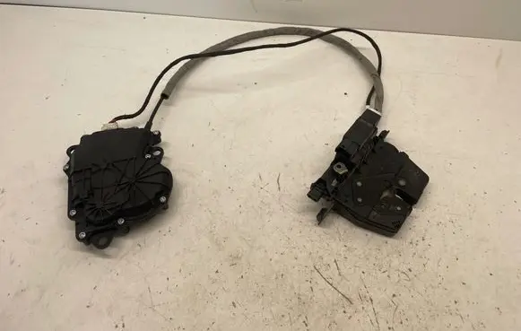 BMW 5 F10 F11 Tailgate/trunk/boot lock/catch/latch 16367210 UA726951607