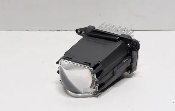 Volkswagen Caddy Headlight part 1108067000000 140700556122 20230116