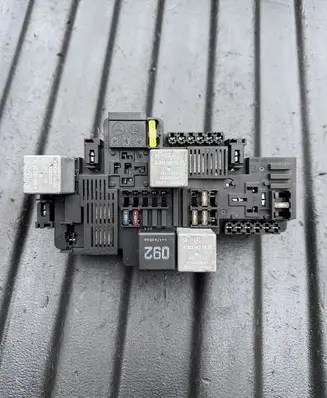Mercedes-Benz S W222 Fuse module A0009822923 120003041 A2139062302